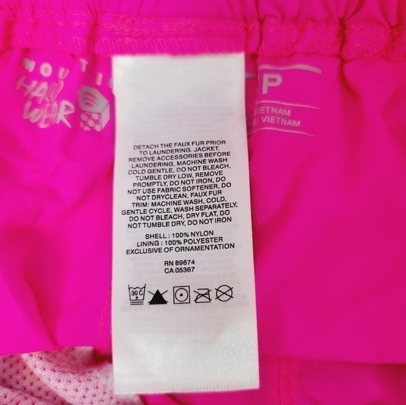 MOUNTAIN HARDWEAR NYLON TRACK SHORTS IN HOT PINK, SZ SMALL - Picture 10 of 15